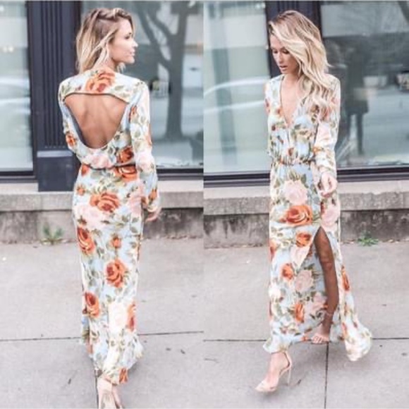 Vici Dresses & Skirts - Long sleeve floral maxi dress